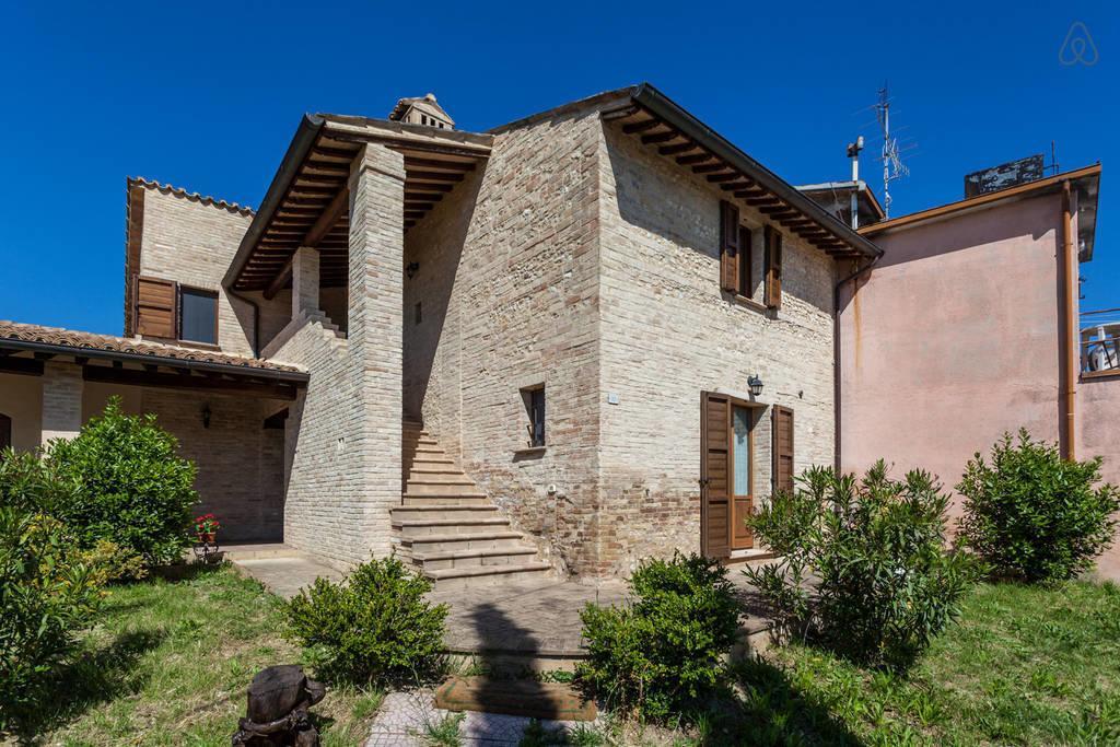 Appartamento Ciards House Montefalco Camera foto